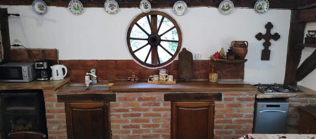 Casa Traditionala Transilvaneana Rucar  ภายนอก รูปภาพ